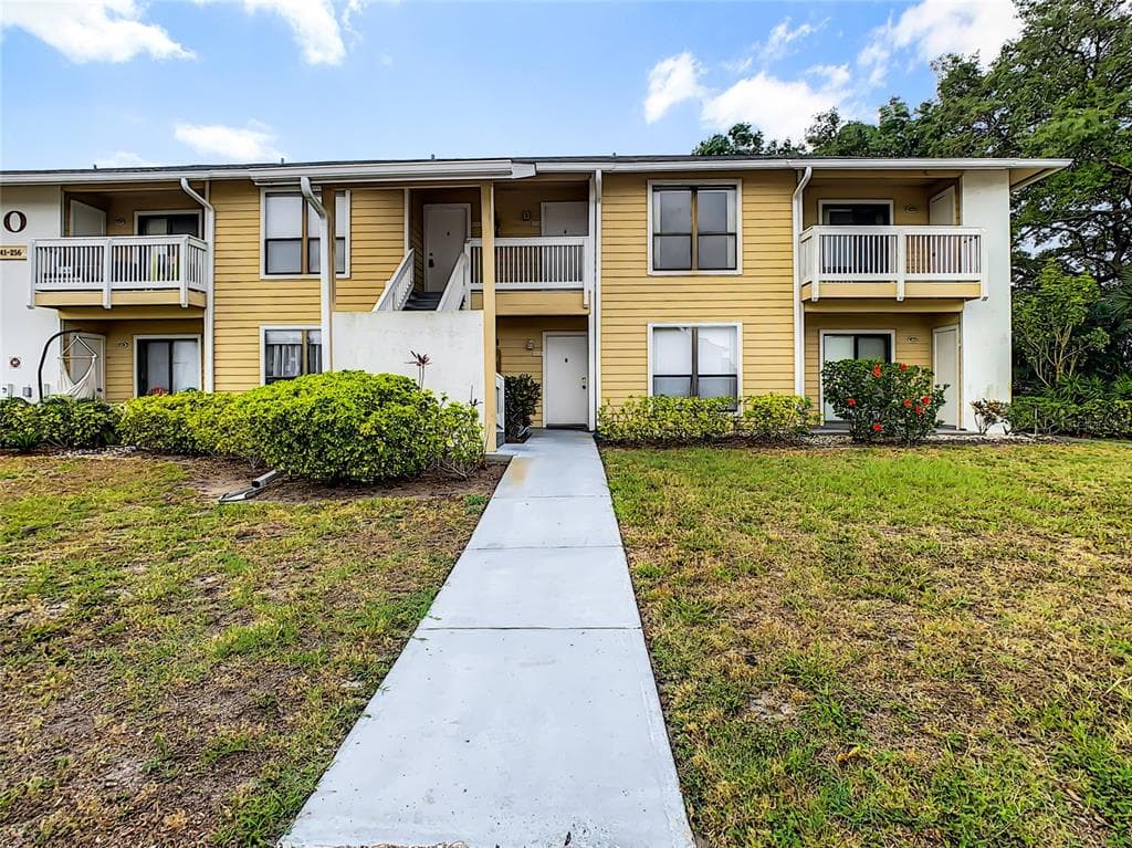 455 ALT 19 S UNIT 242 PALM HARBOR, FL 34683