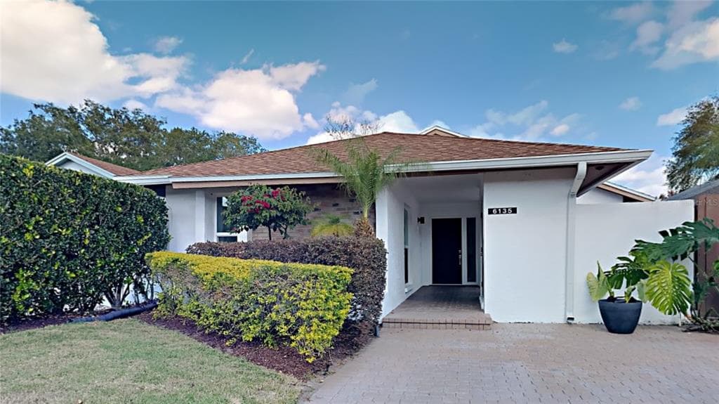 6135 SPRINGWATER STREET ORLANDO, FL 32822
