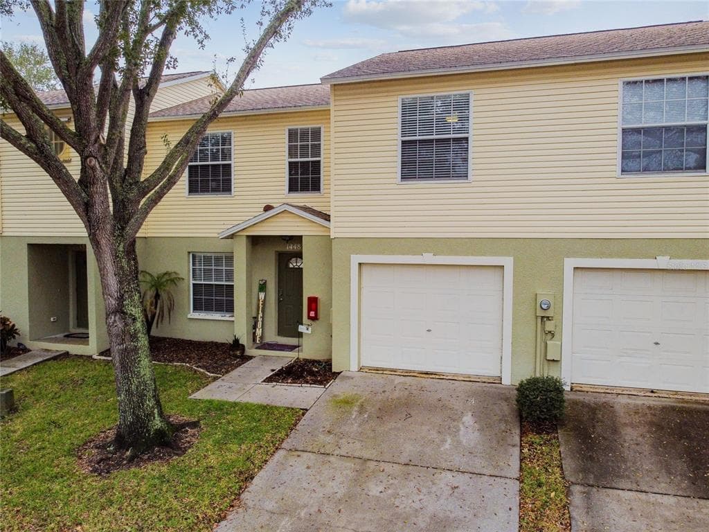1448 ADAMS CIRCLE E LARGO, FL 33771