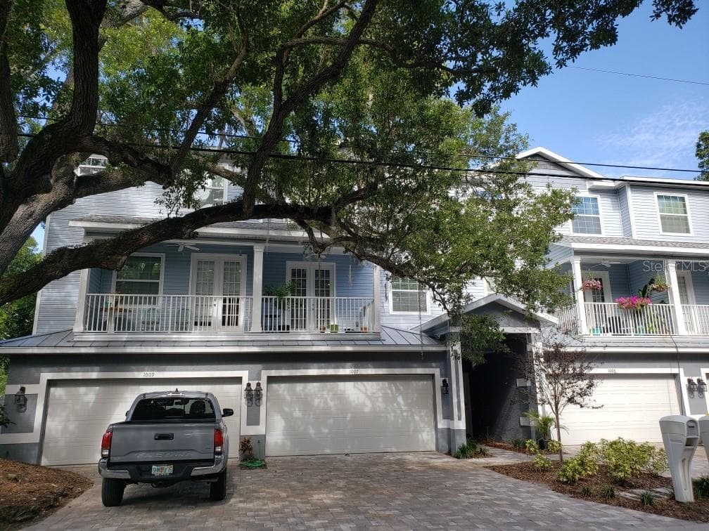 1007 NEW YORK AVENUE DUNEDIN, FL 34698