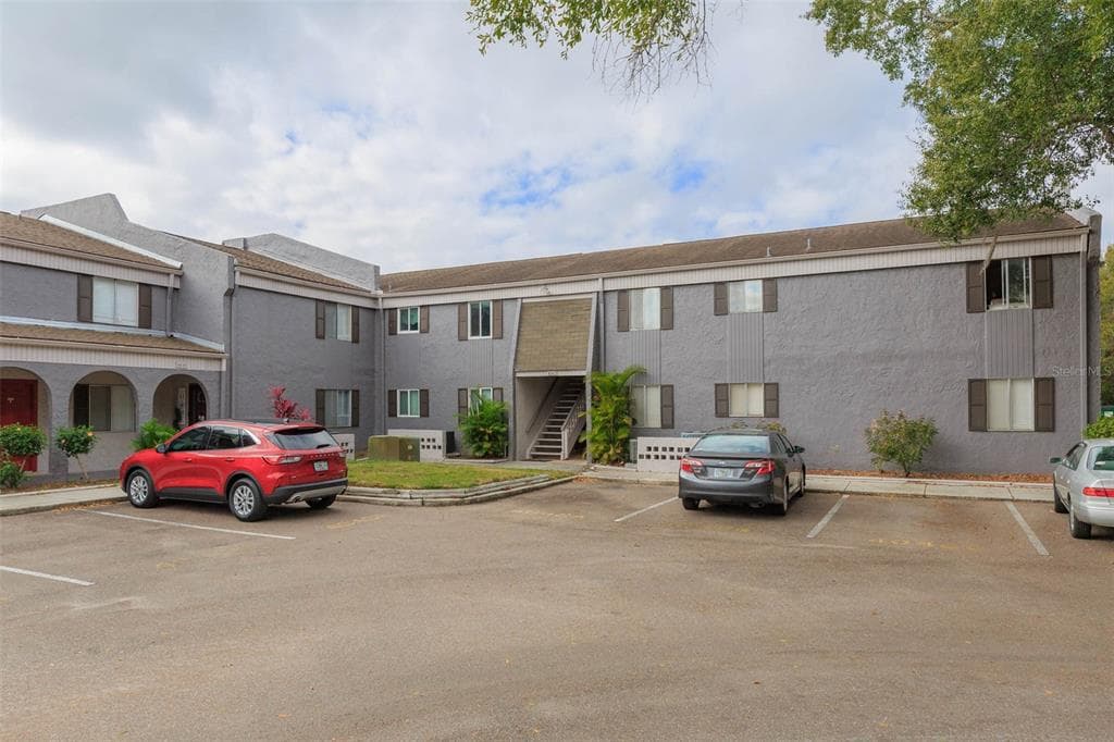 4042 CORTEZ DRIVE UNIT C TAMPA, FL 33614
