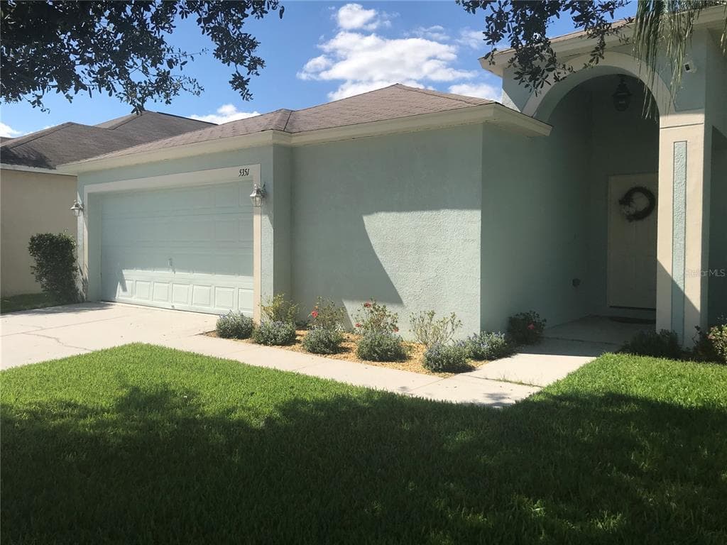 5351 BRADDOCK DRIVE ZEPHYRHILLS, FL 33541