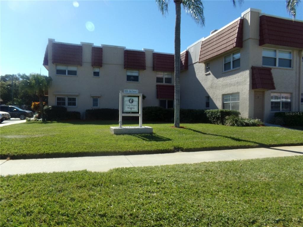 10038 62 TERRACE N UNIT 21 ST PETERSBURG, FL 33708