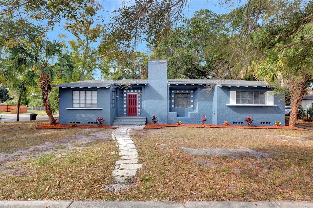 2235 5TH STREET S ST PETERSBURG, FL 33705
