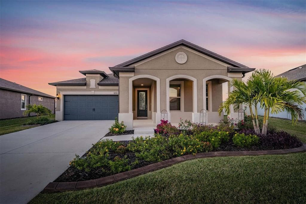 8190 OLIVE BROOK DRIVE WESLEY CHAPEL, FL 33545