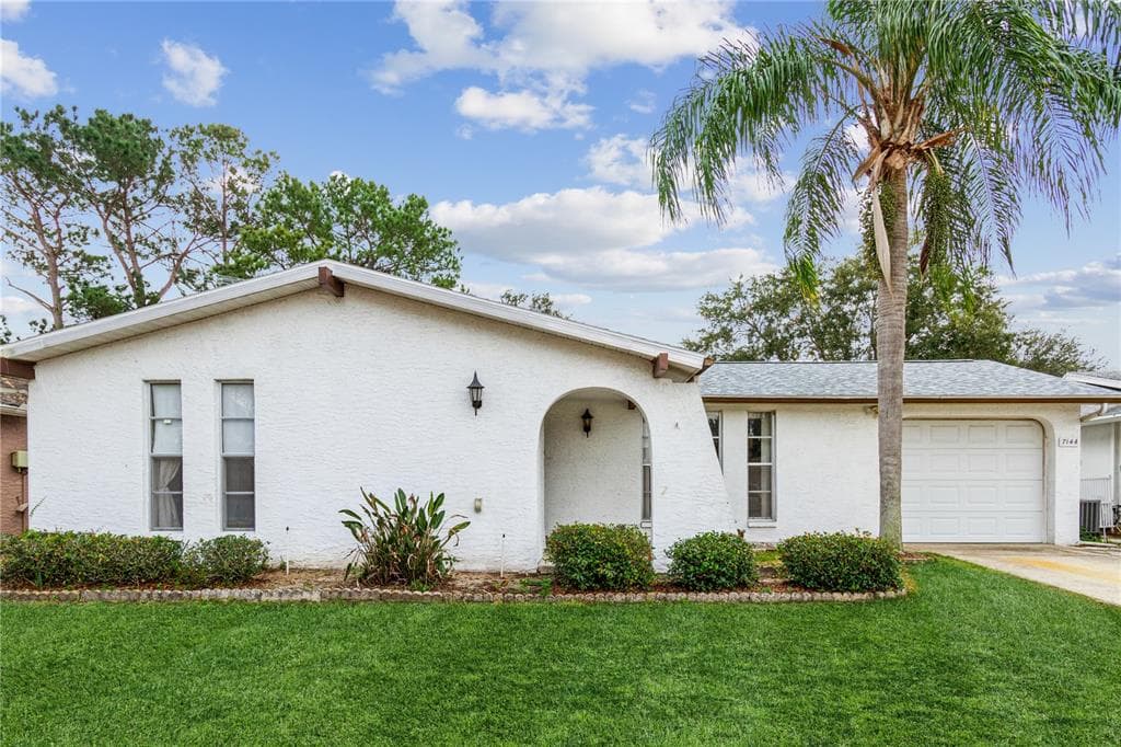 7144 ISLE DRIVE PORT RICHEY, FL 34668