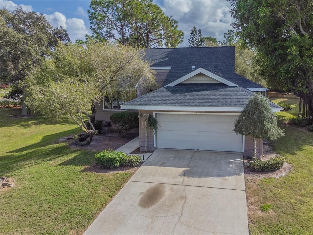 1001 LAKE AVOCA DRIVE