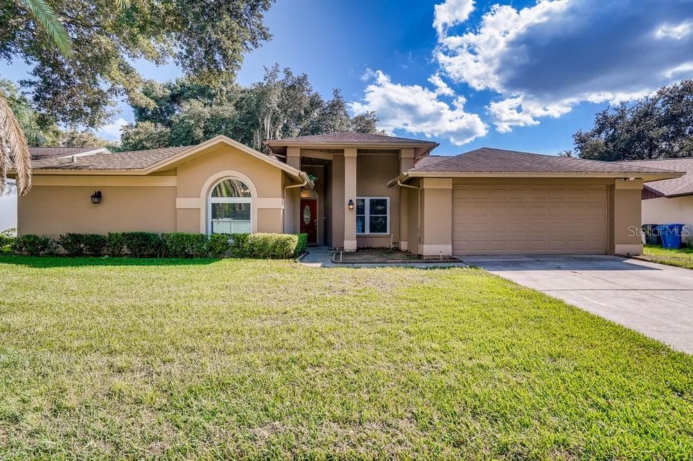 2523 BRIMHOLLOW DRIVE VALRICO, FL 33596