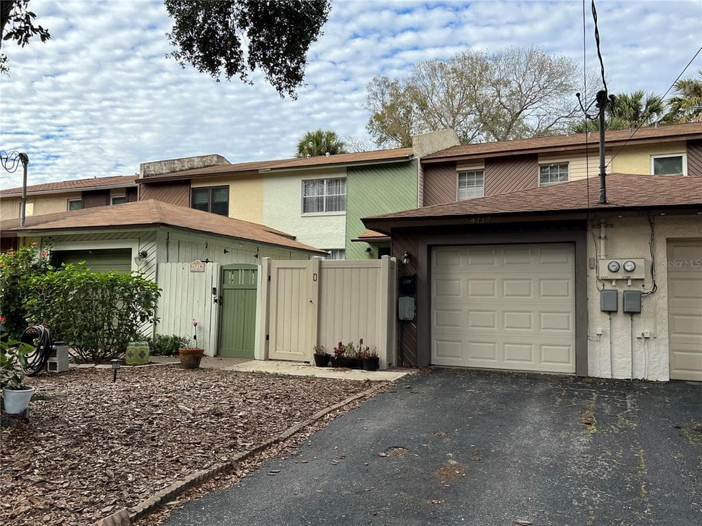 4717 W VASCONIA STREET TAMPA, FL 33629