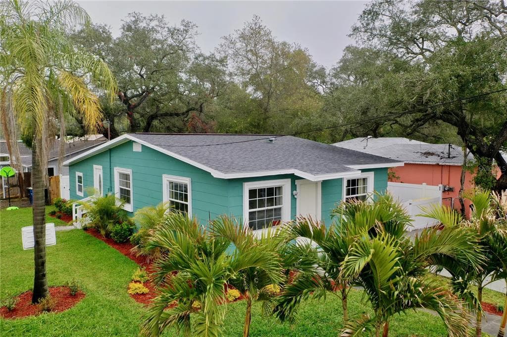 1000 MAGNOLIA DRIVE