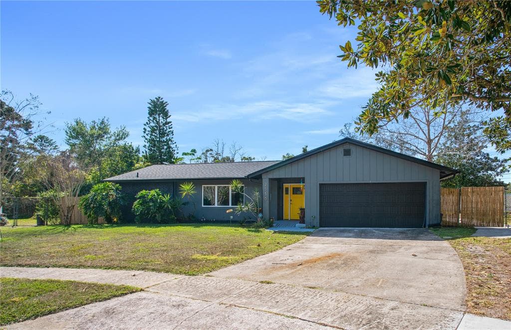 2538 WINNEBAGO CT FERN PARK, FL 32730