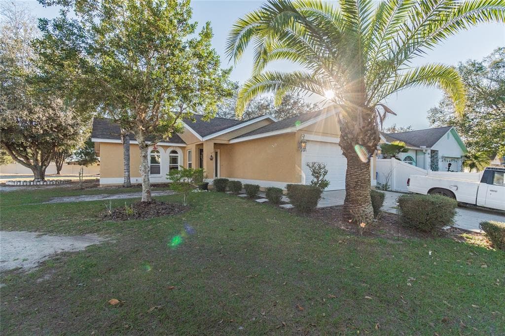 2117 INTERVISTA LANE VALRICO, FL 33594