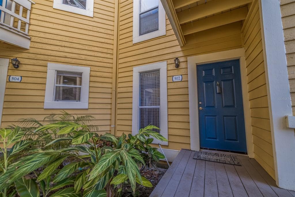 115 112TH AVENUE NE UNIT 502 ST PETERSBURG, FL 33716