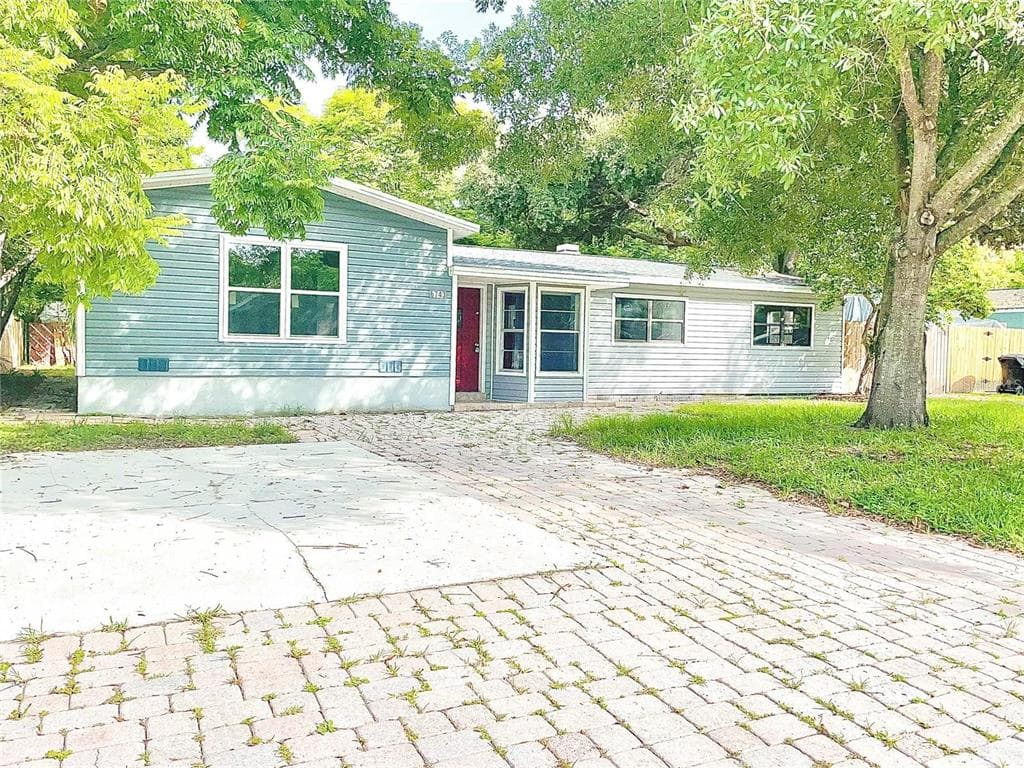 6743 13TH STREET N ST PETERSBURG, FL 33702