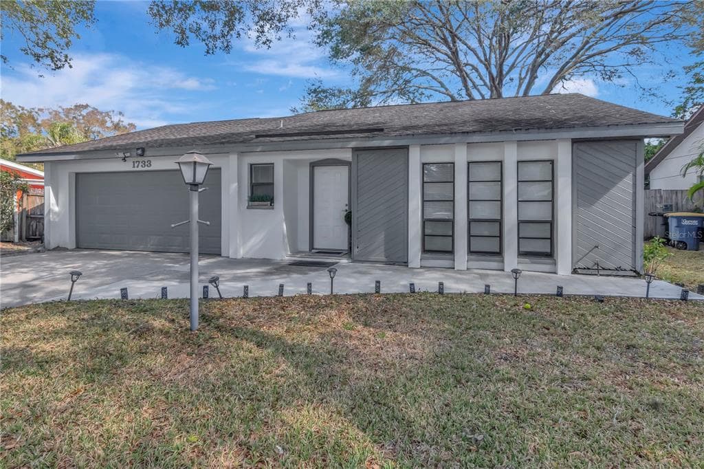 1733 EVANS DRIVE CLEARWATER, FL 33759