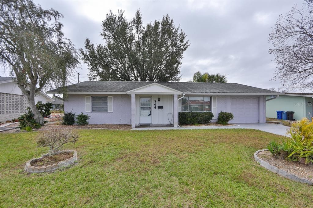 746 OJAI AVENUE SUN CITY CENTER, FL 33573