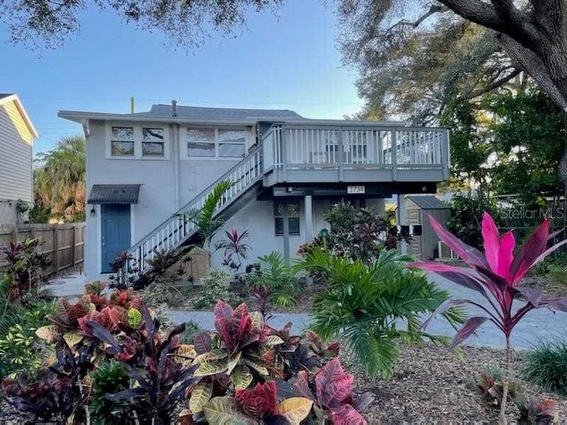 3734 BURLINGTON AVENUE N UNIT 1 ST PETERSBURG, FL 33713