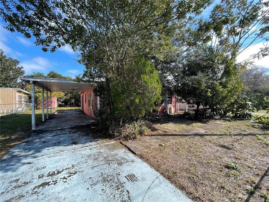 10903 N FLORENCE AVENUE TAMPA, FL 33612