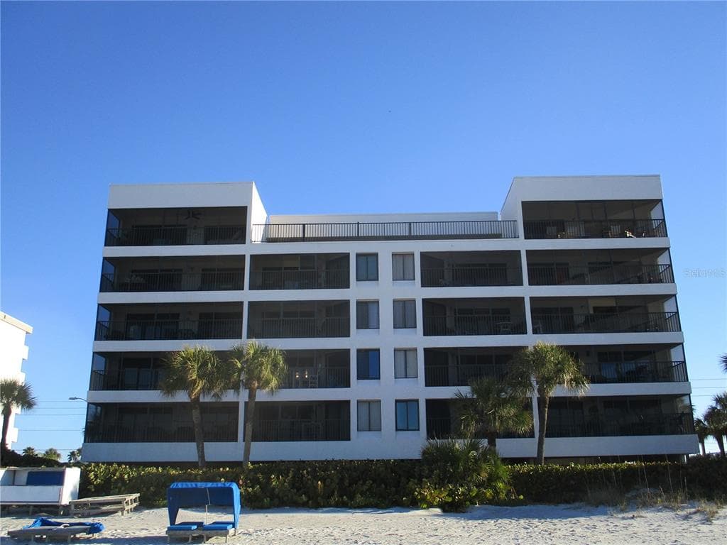 14600 GULF BOULEVARD UNIT 103 MADEIRA BEACH, FL 33708