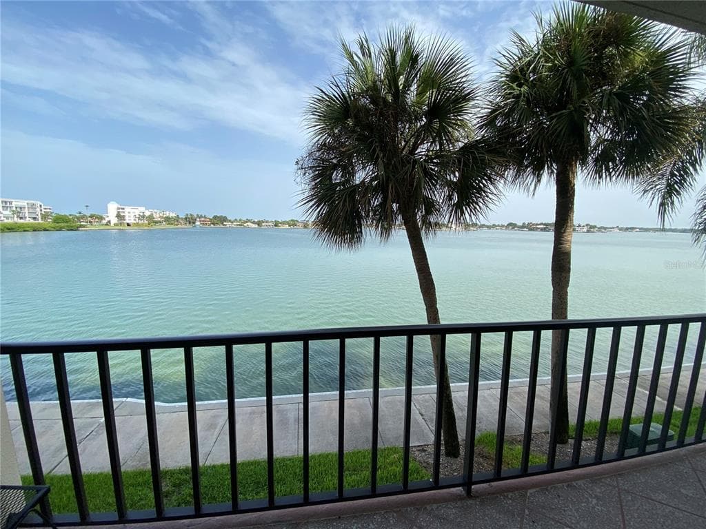 7920 SUN ISLAND DRIVE S UNIT 204 SOUTH PASADENA, FL 33707