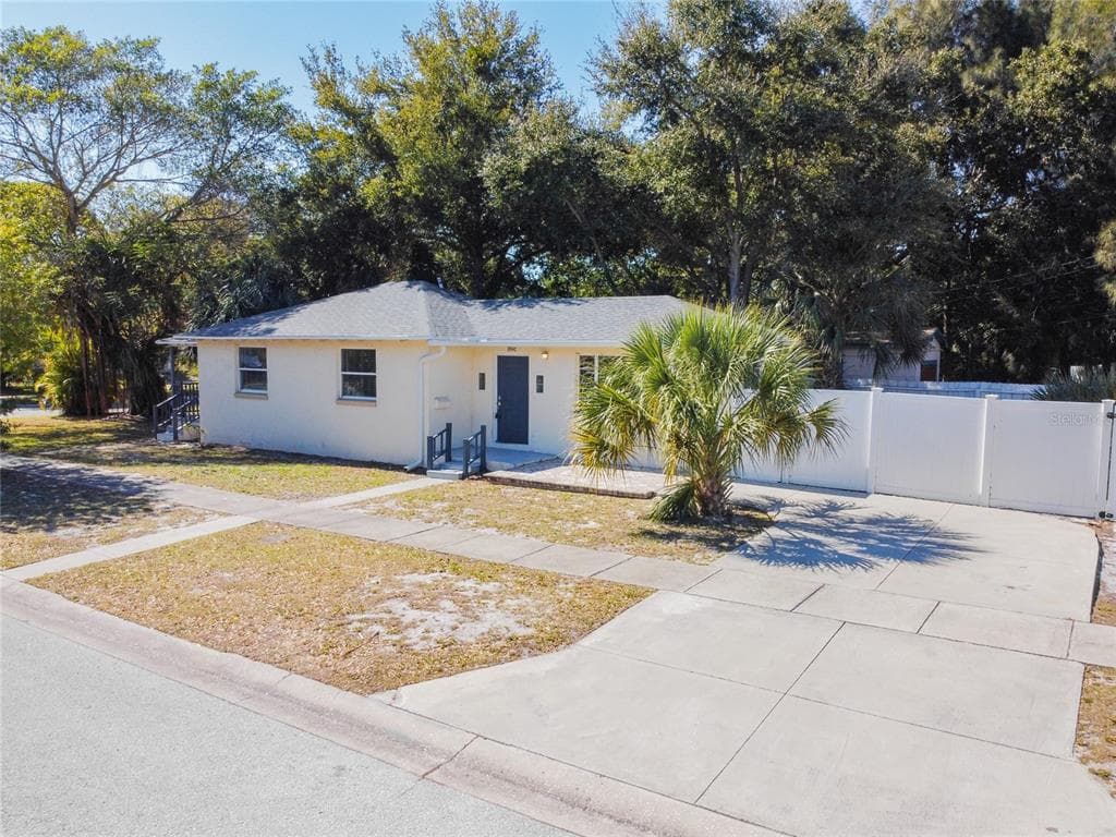 3947 GROVE STREET S ST PETERSBURG, FL 33705