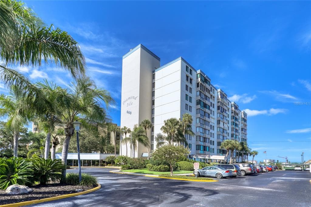 660 ISLAND WAY UNIT 501 CLEARWATER, FL 33767