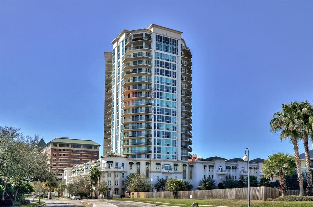 450 KNIGHTS RUN AVENUE UNIT 501 TAMPA, FL 33602