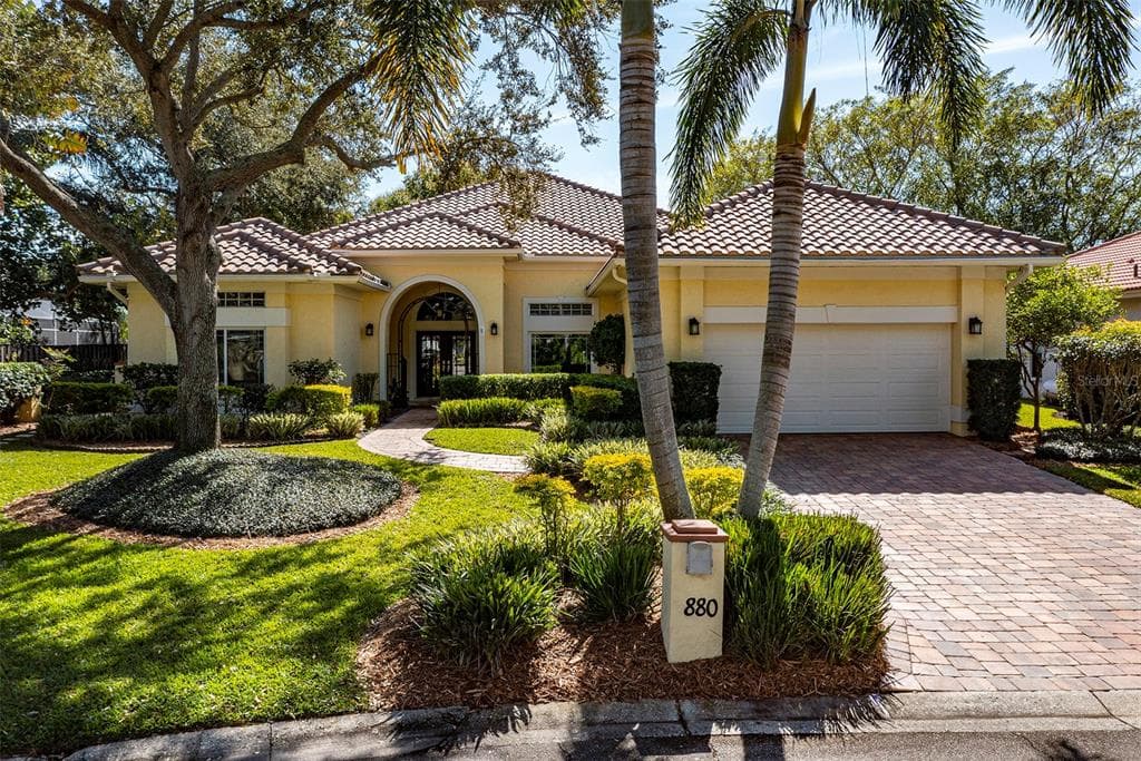 880 SAND PINE DRIVE NE