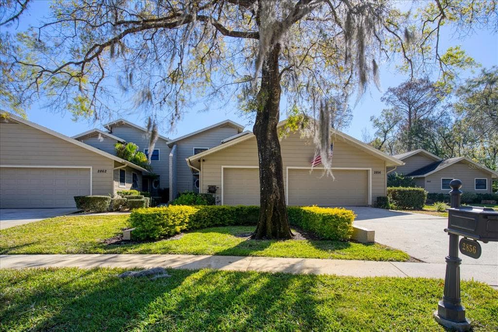 2856 BERWICK DRIVE TARPON SPRINGS, FL 34688