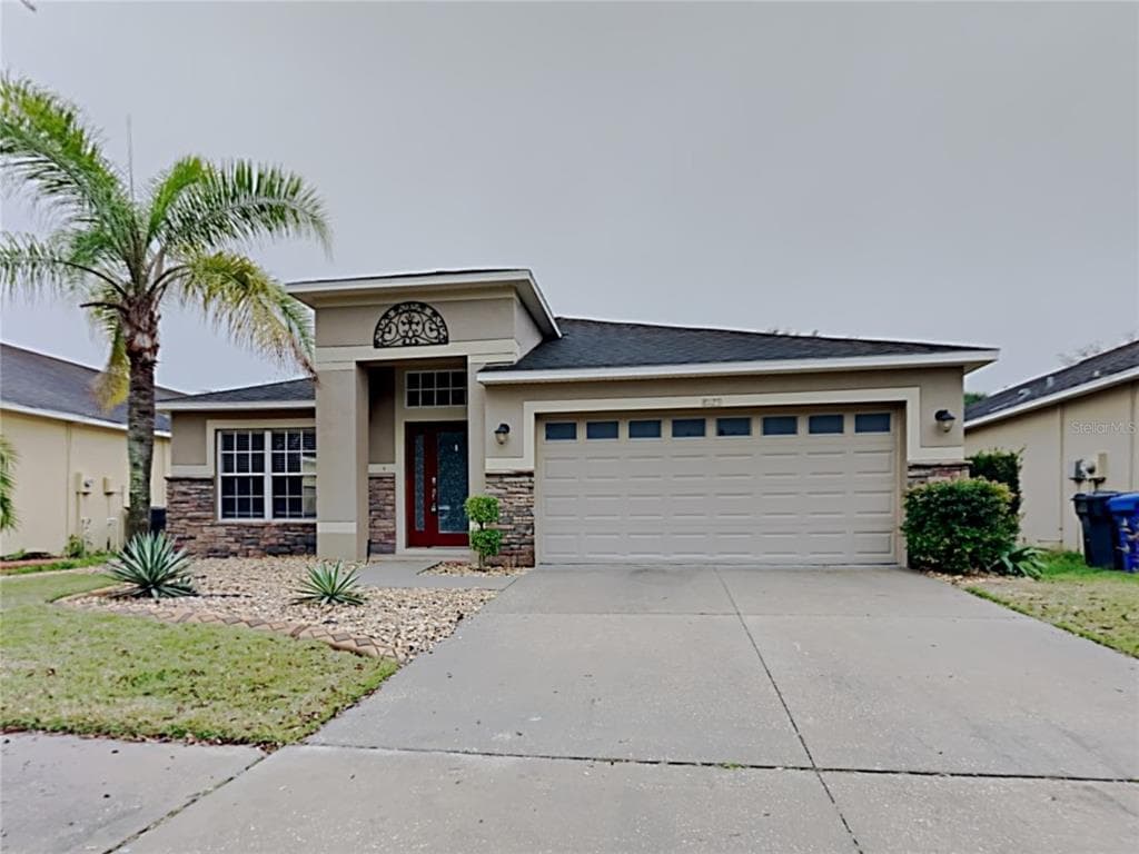 8123 ALAMOSA WOOD AVENUE RUSKIN, FL 33573