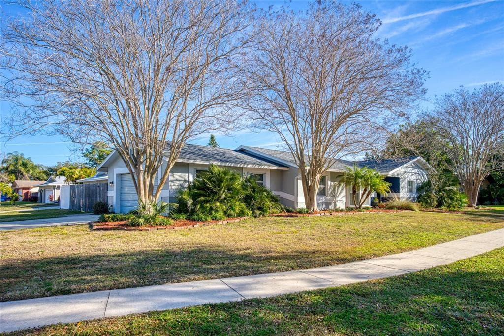 13471 90TH TERRACE SEMINOLE, FL 33776