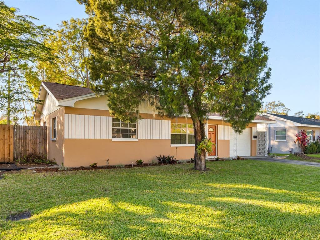 7860 42ND WAY N PINELLAS PARK, FL 33781