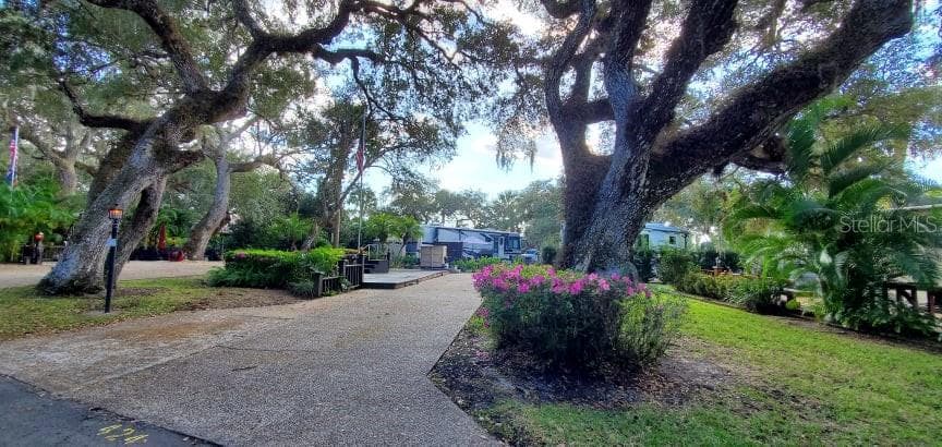424 LONGHORN DRIVE LAKE WALES, FL 33898