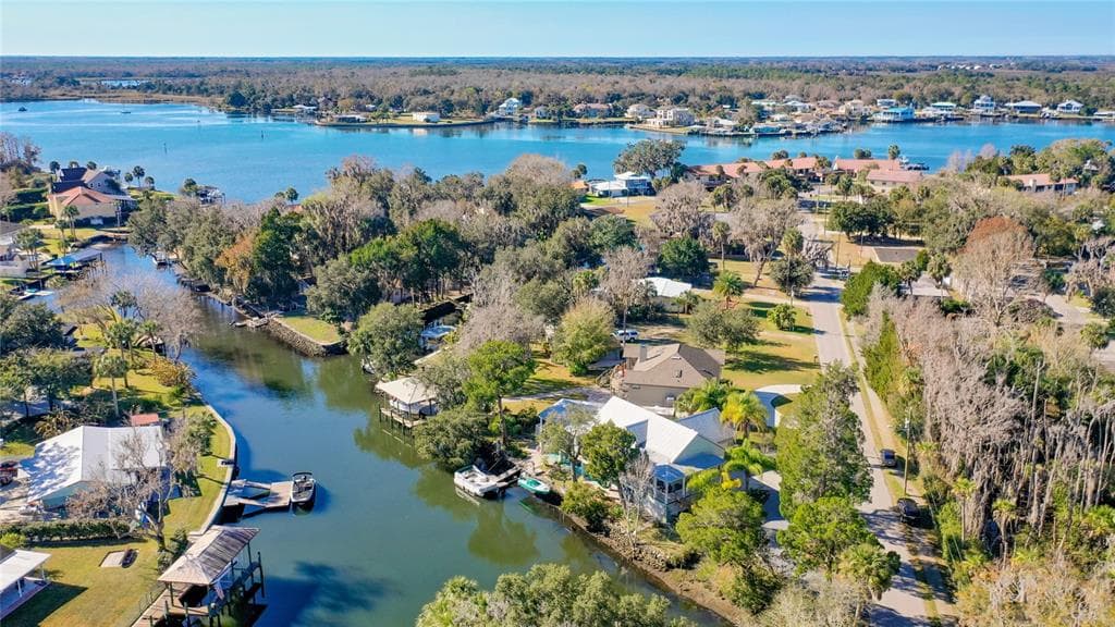 481 NW 14TH PLACE CRYSTAL RIVER, FL 34428
