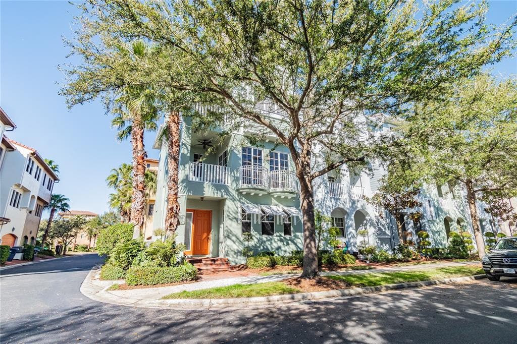 5919 BOWEN DANIEL DRIVE UNIT 108 TAMPA, FL 33616