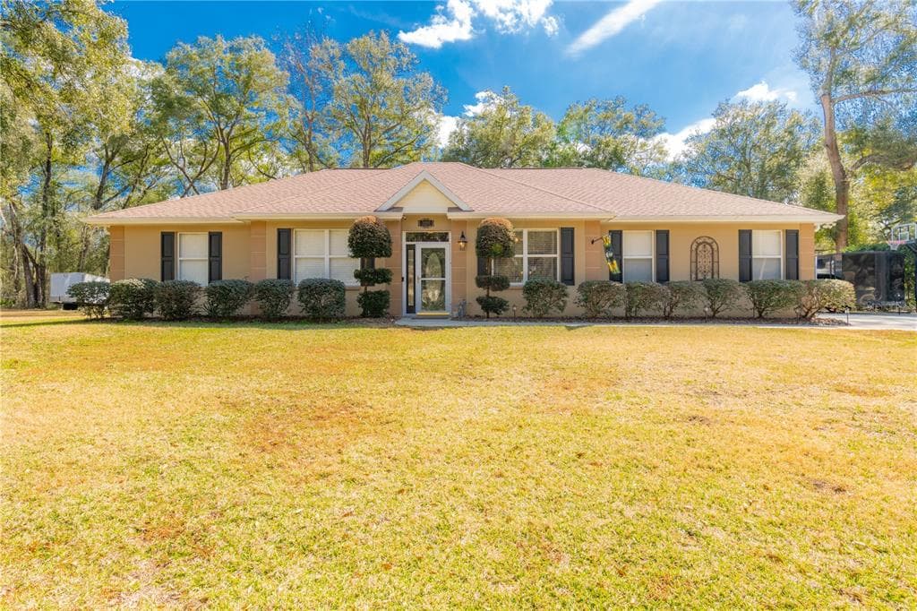 34040 DIPLOMAT STREET RIDGE MANOR, FL 33523