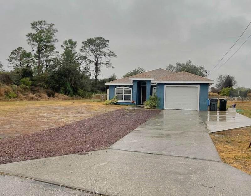 524 RAYMOND AVENUE FROSTPROOF, FL 33843