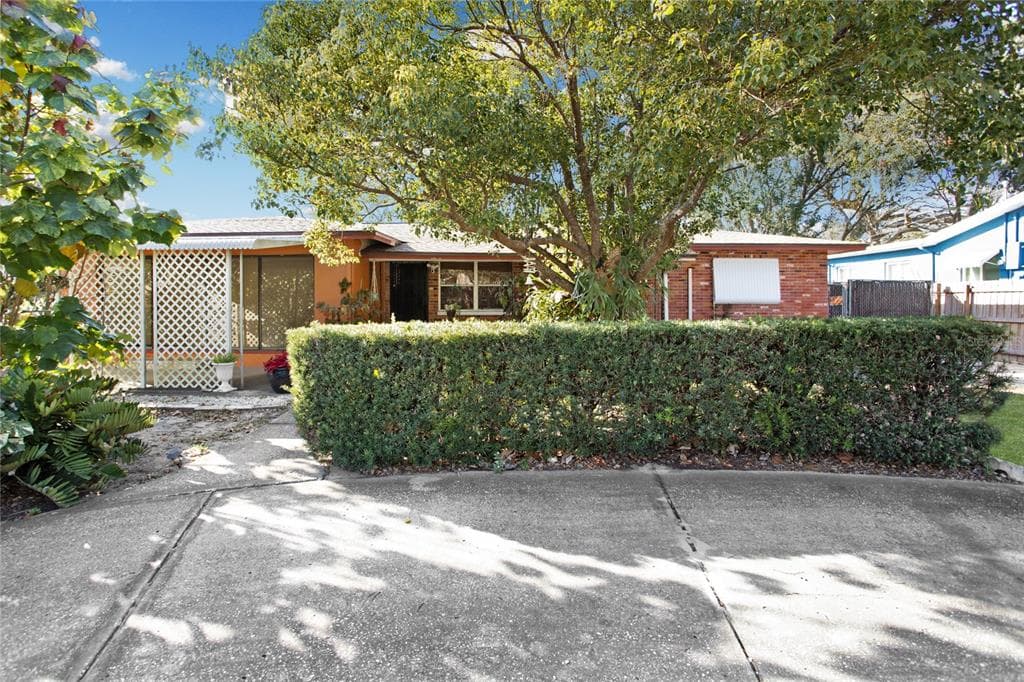 777 LA PLAZA AVENUE S ST PETERSBURG, FL 33707