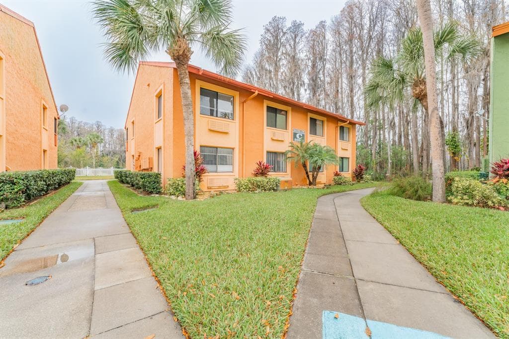20861 HAULOVER COVE UNIT 3 LUTZ, FL 33558