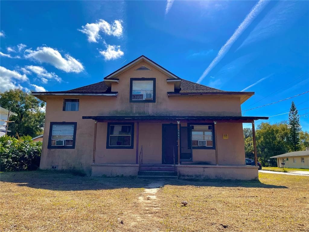 1048 W LIME STREET LAKELAND, FL 33815