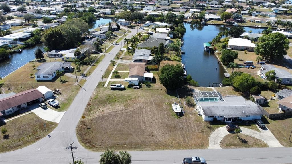 144 BUCKEYE AVENUE NW PORT CHARLOTTE, FL 33952