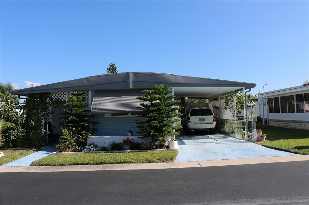 11300 124TH AVENUE UNIT 152 LARGO, FL 33778