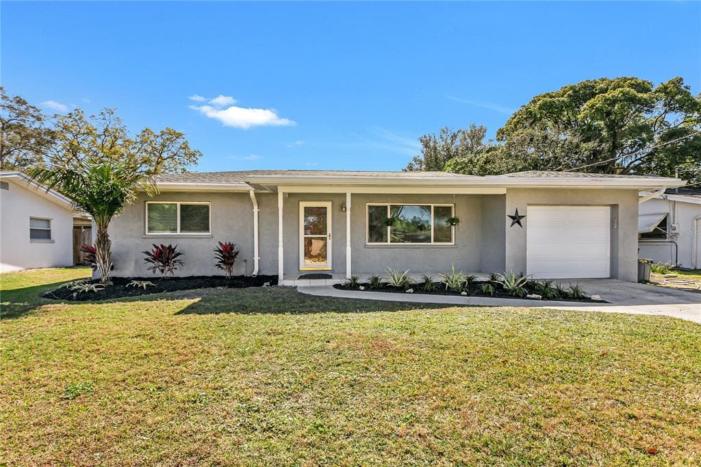 2057 SUMMIT DRIVE DUNEDIN, FL 34698