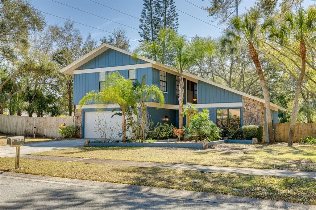 1599 BRAE MOOR LANE DUNEDIN, FL 34698