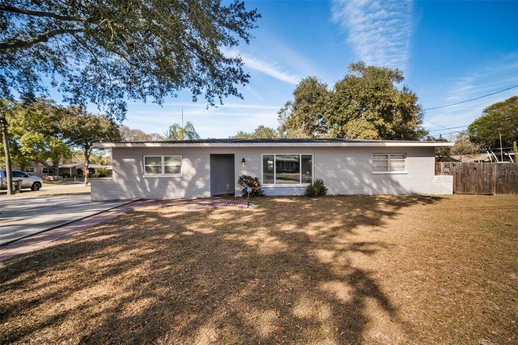 175 11TH AVENUE SW LARGO, FL 33770