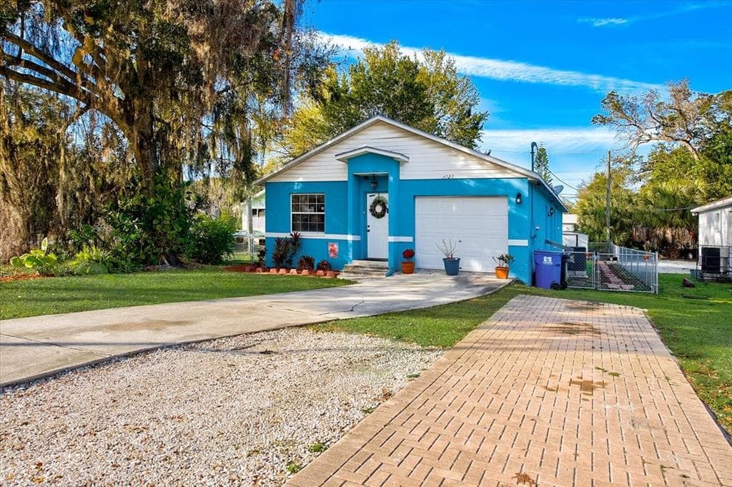 3727 18TH AVENUE S ST PETERSBURG, FL 33711