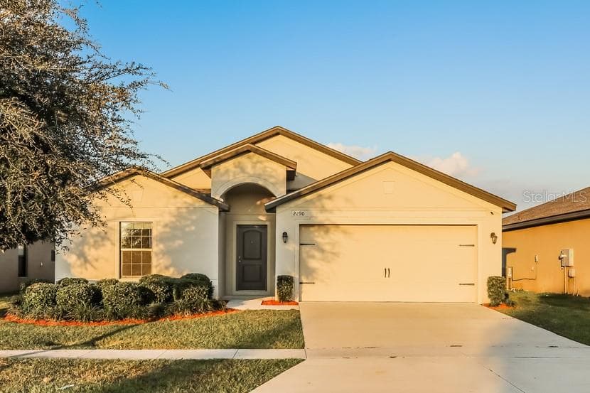 2290 BEXLEY DRIVE TAVARES, FL 32778