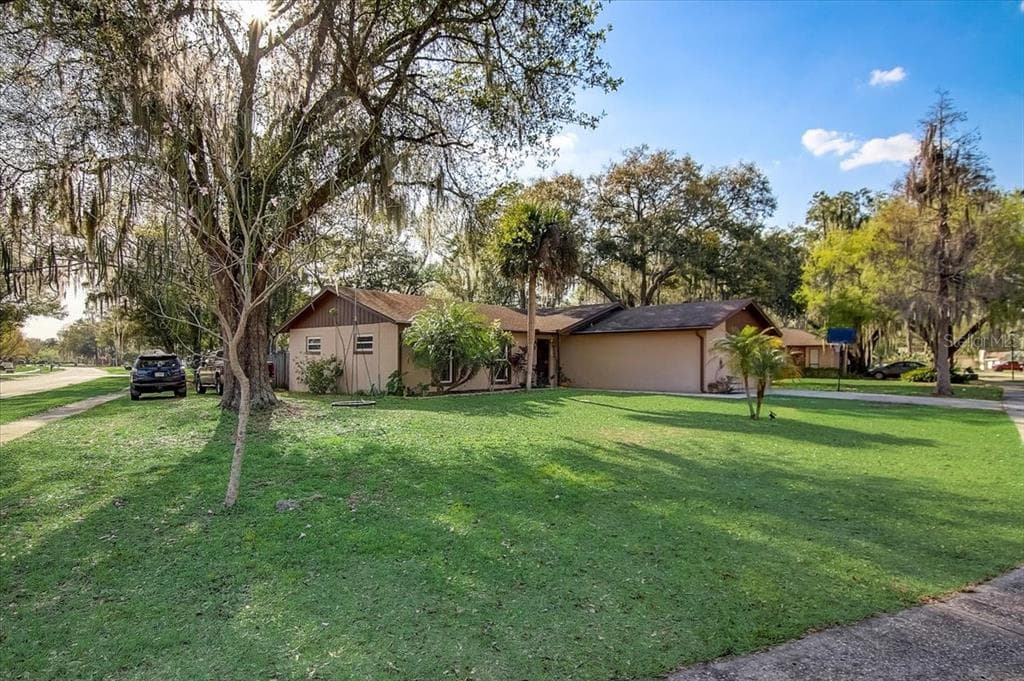 3918 GARNET DRIVE MULBERRY, FL 33860