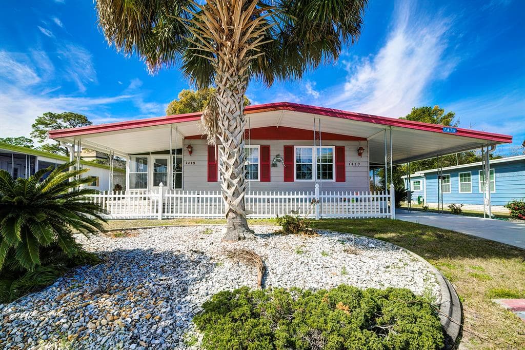 7479 FAIRLANE AVENUE BROOKSVILLE, FL 34613