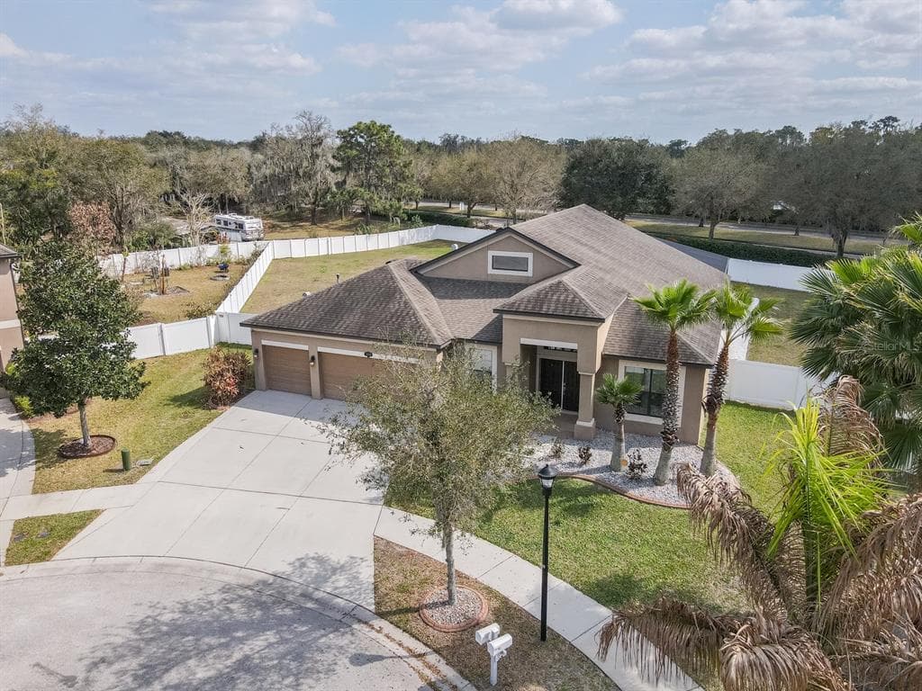 11926 HARPSWELL DRIVE RIVERVIEW, FL 33579
